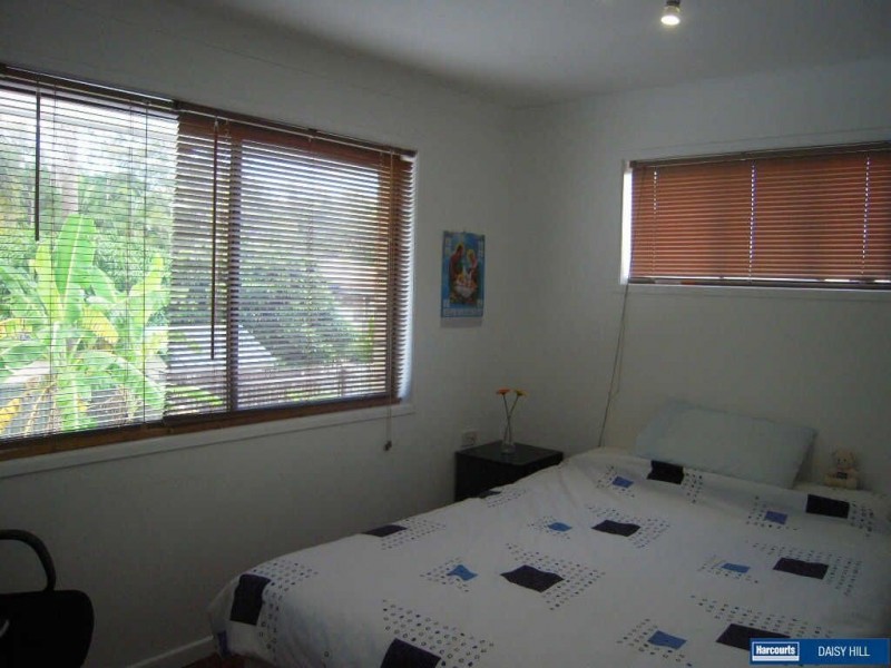 30 Rholanda Crescent, Springwood QLD 4127