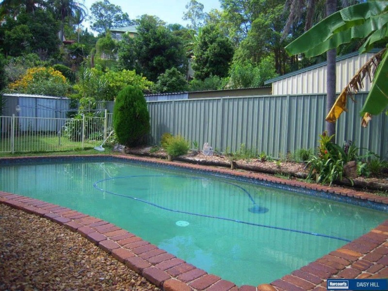 30 Rholanda Crescent, Springwood QLD 4127