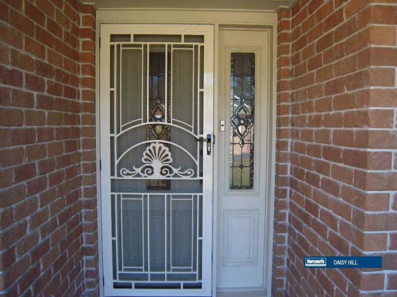 1 FLORA COURT, Cornubia QLD 4130