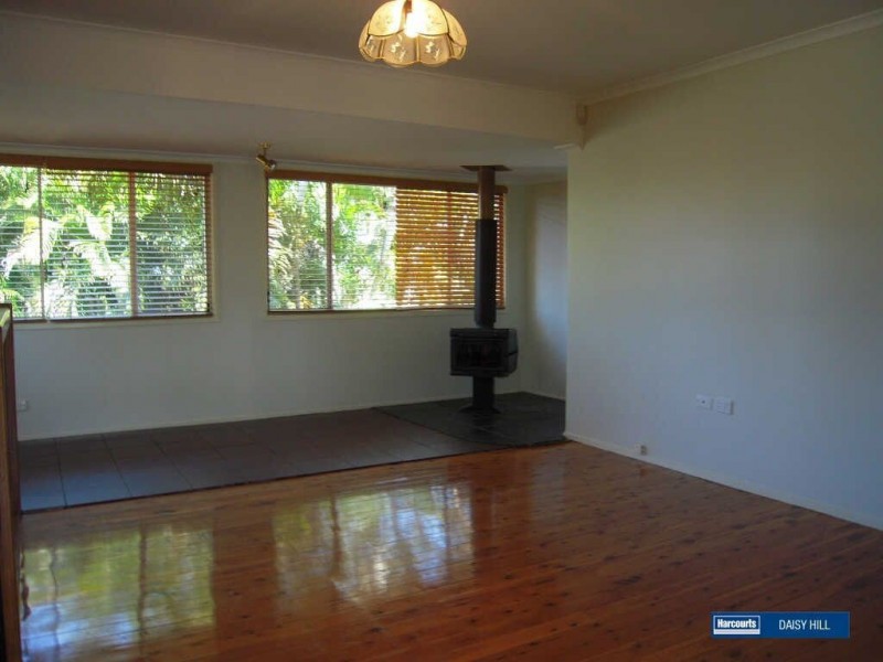 31 Winnetts Road, Daisy Hill QLD 4127