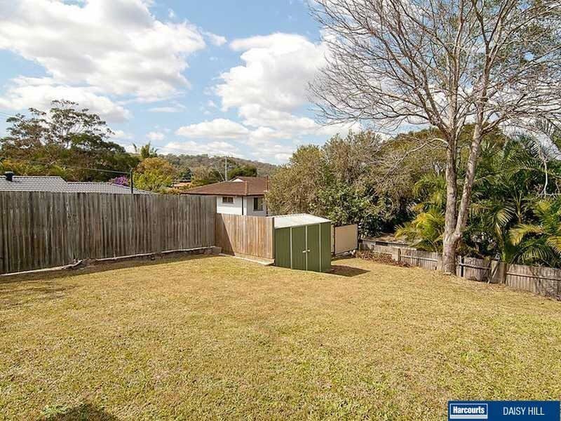 15 Jamie Grove, Springwood QLD 4127