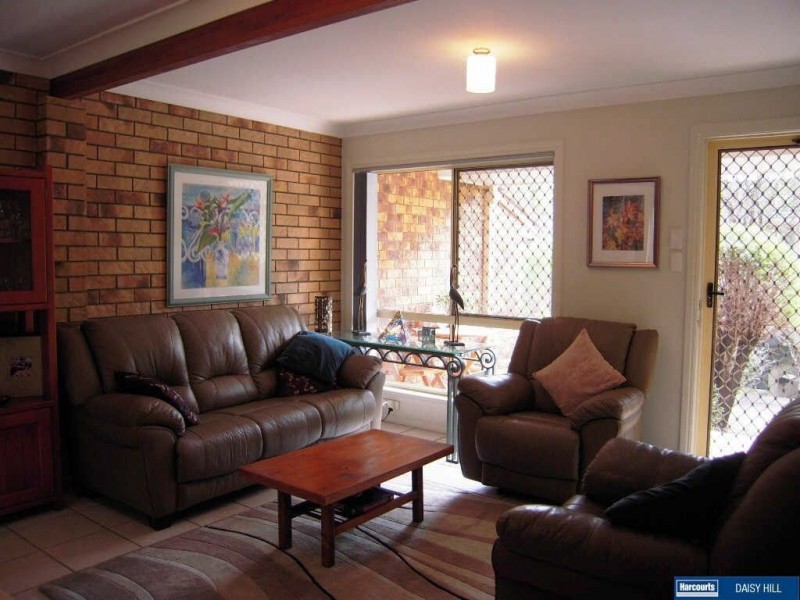 2, 400 Chatswood Road, Shailer Park QLD 4128