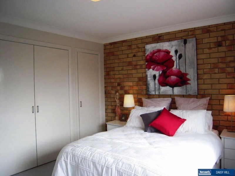 2, 400 Chatswood Road, Shailer Park QLD 4128