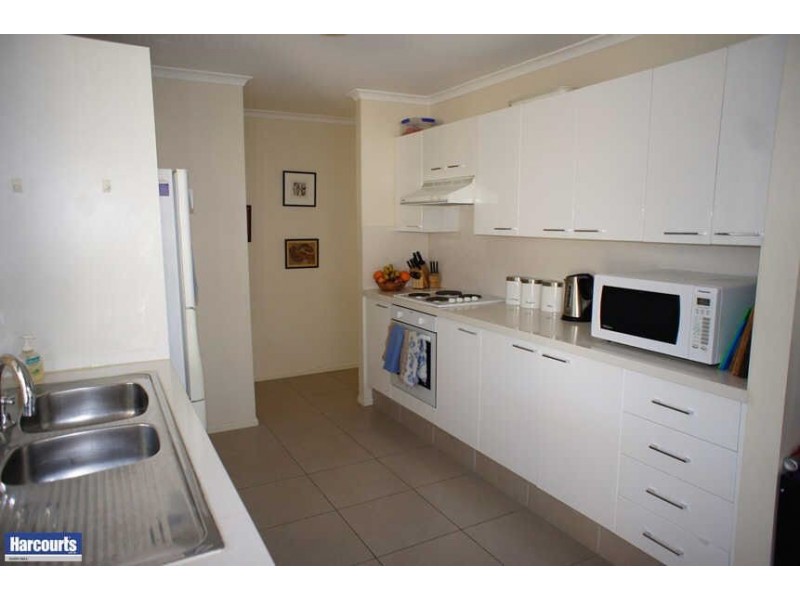 10,8 Scarlett St, Daisy Hill QLD 4127