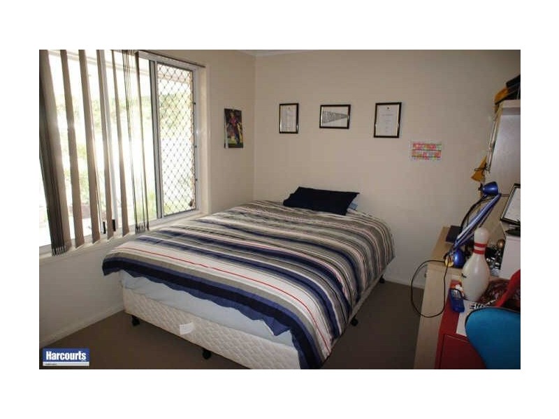 10,8 Scarlett St, Daisy Hill QLD 4127