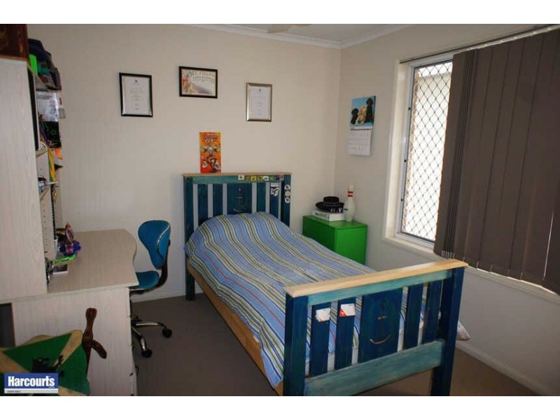 10,8 Scarlett St, Daisy Hill QLD 4127