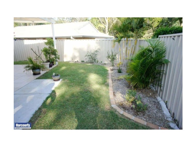 10,8 Scarlett St, Daisy Hill QLD 4127