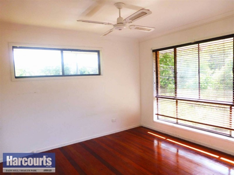 2  Begonia Ave, Daisy Hill QLD 4127