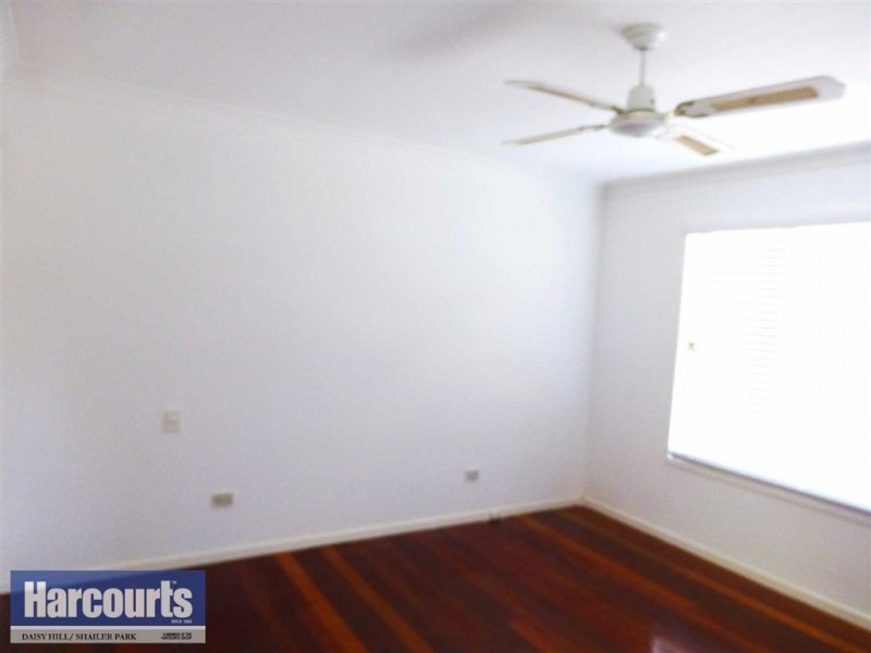 2  Begonia Ave, Daisy Hill QLD 4127