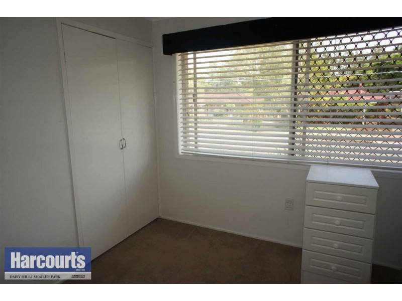 6 Wenlock Cres, Springwood QLD 4127