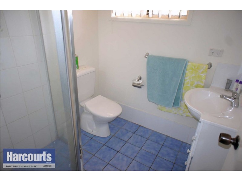 48 John Paul Dr, Daisy Hill QLD 4127