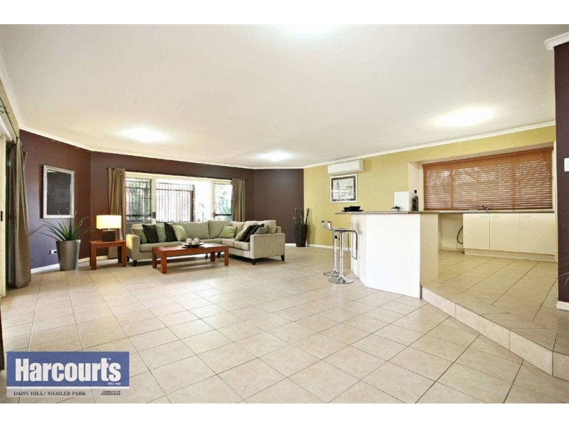 4 Cameron Ct, Daisy Hill QLD 4127