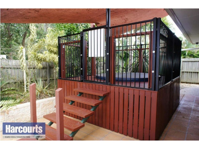 4 Cameron Ct, Daisy Hill QLD 4127