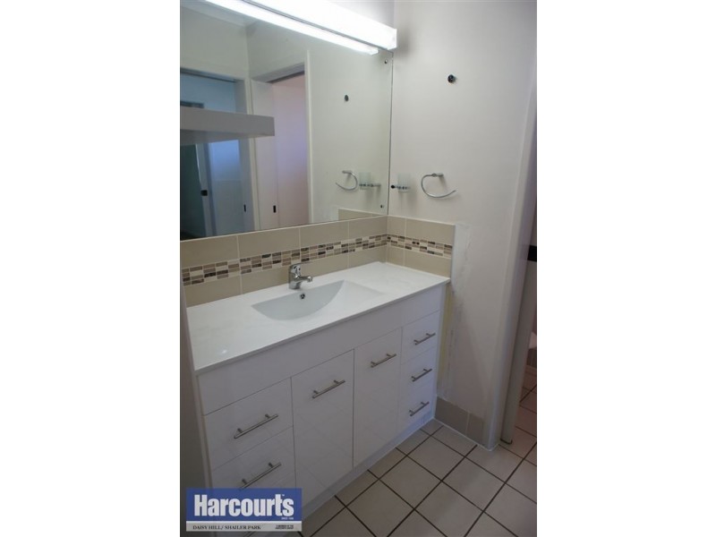 17 Gladewood Drive, Daisy Hill QLD 4127