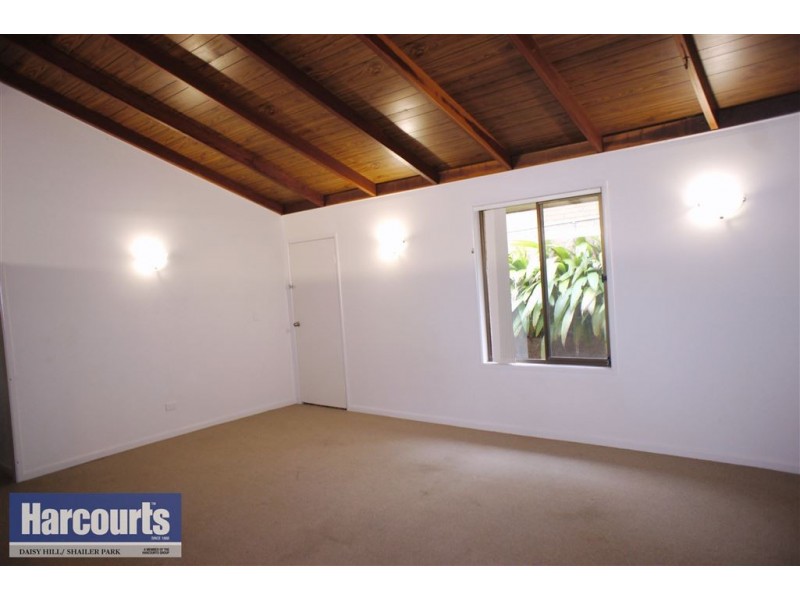 17 Gladewood Drive, Daisy Hill QLD 4127