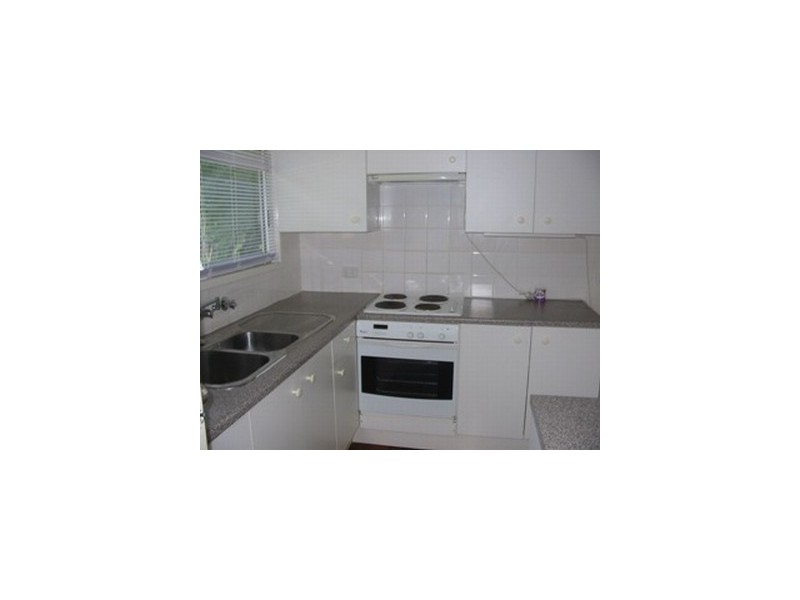 16 Mayflower Street, Daisy Hill QLD 4127