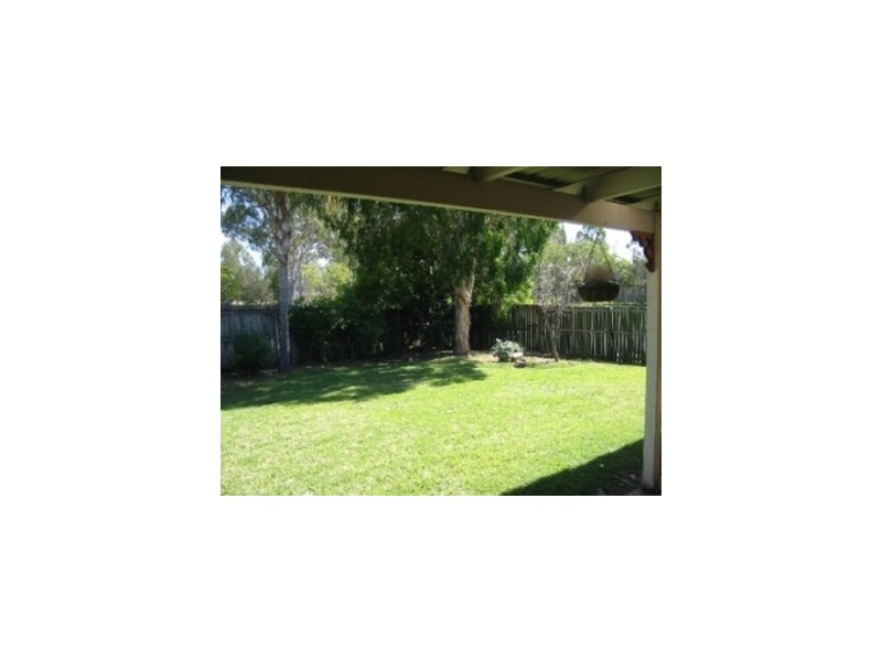 1 Haymer Court, Meadowbrook QLD 4131