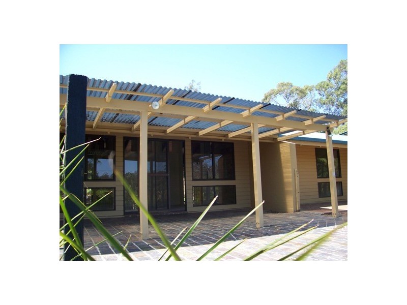 25 Kinloch Street, Daisy Hill QLD 4127