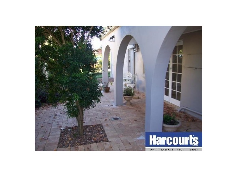 2 Hillside Drive, Daisy Hill QLD 4127