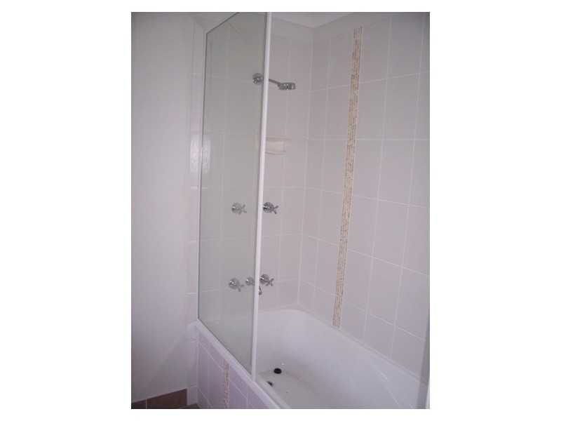 14b Karawatha Street, Springwood QLD 4127