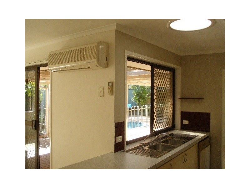 11 Felice Court, Daisy Hill QLD 4127
