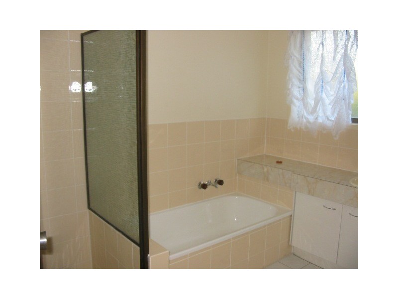 2/10 Bulwarna Street, Shailer Park QLD 4128