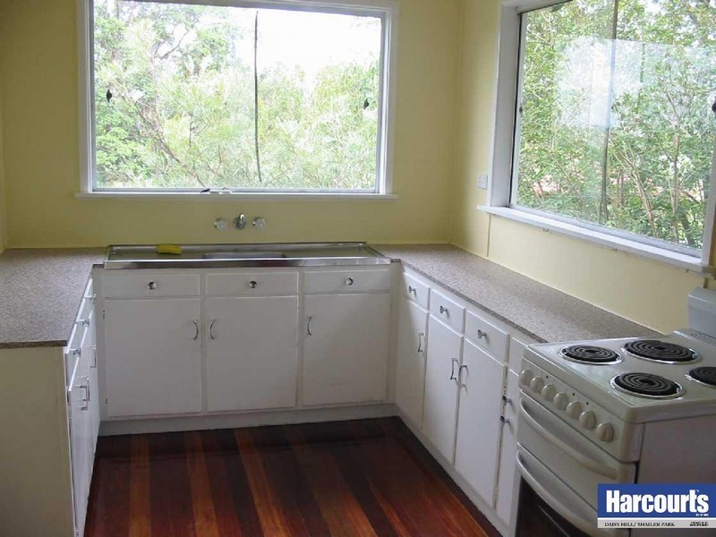 48 dennis road, Springwood QLD 4127