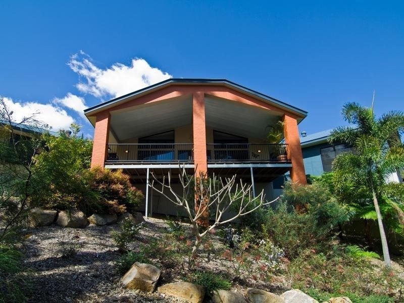 90 Leo Lindo Dr, Shailer Park QLD 4128