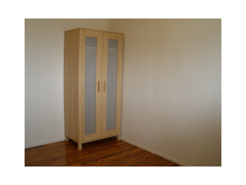 12 Rowanda Street, Kingston QLD 4114