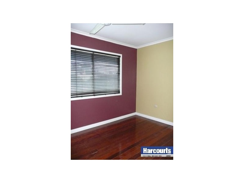 7 Boronia Avenue, Daisy Hill QLD 4127