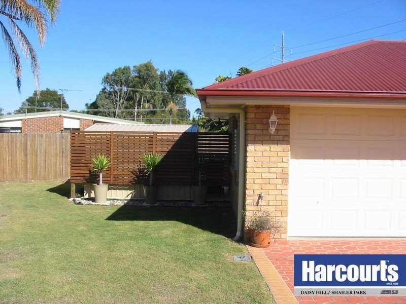 11a Begonia Street, Daisy Hill QLD 4127