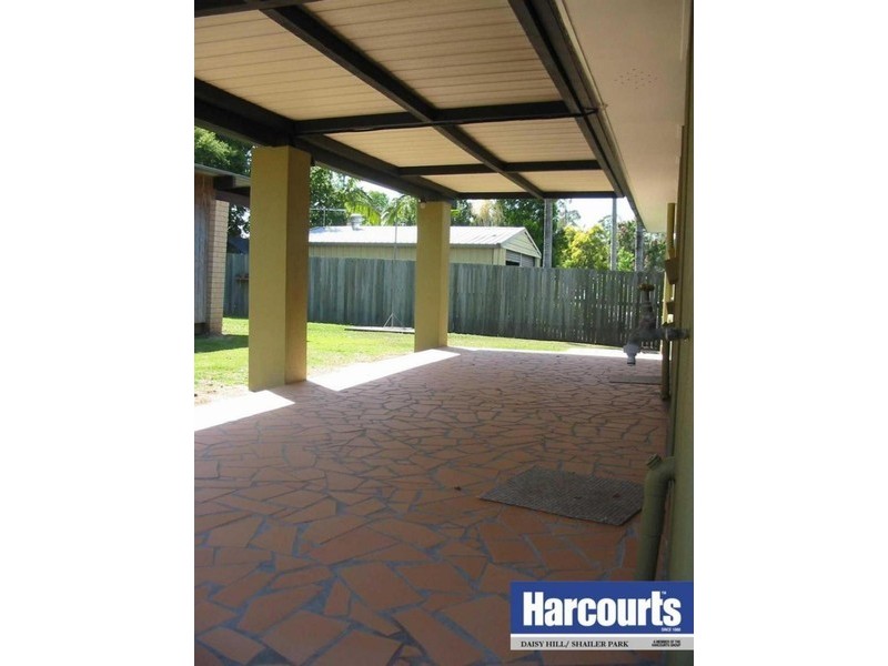 26 Allamanda Drive, Daisy Hill QLD 4127