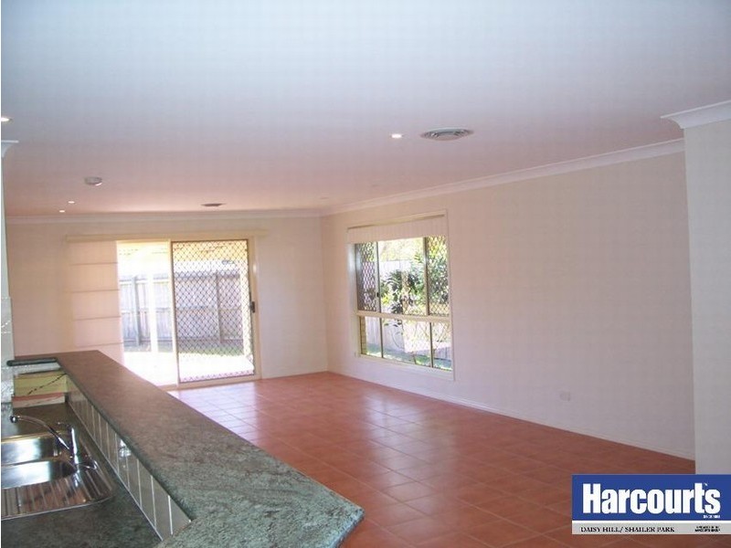 11a Begonia Street, Daisy Hill QLD 4127