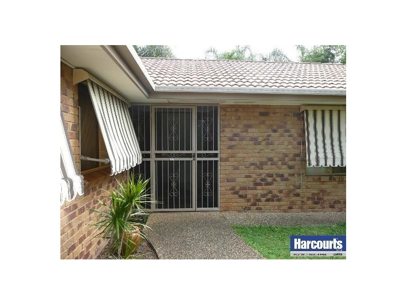 74 John Paul Drive, Daisy Hill QLD 4127