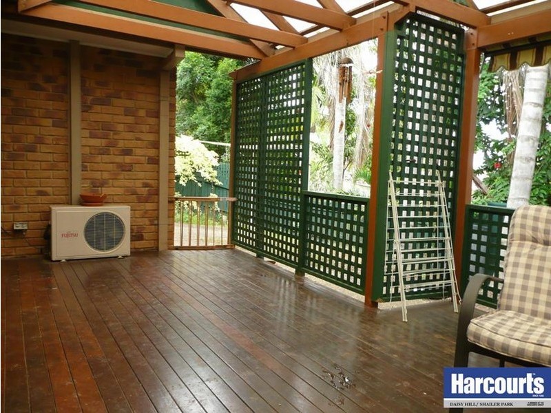 74 John Paul Drive, Daisy Hill QLD 4127