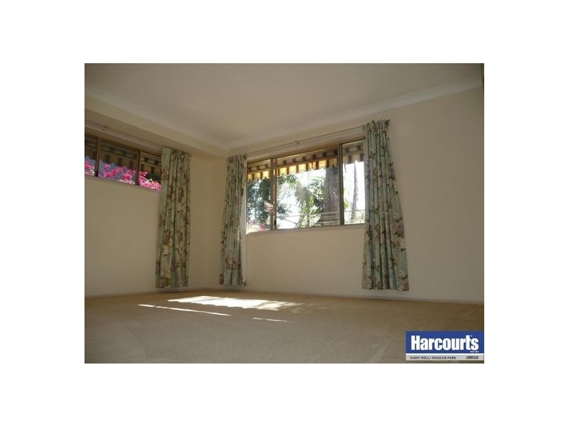 74 John Paul Drive, Daisy Hill QLD 4127