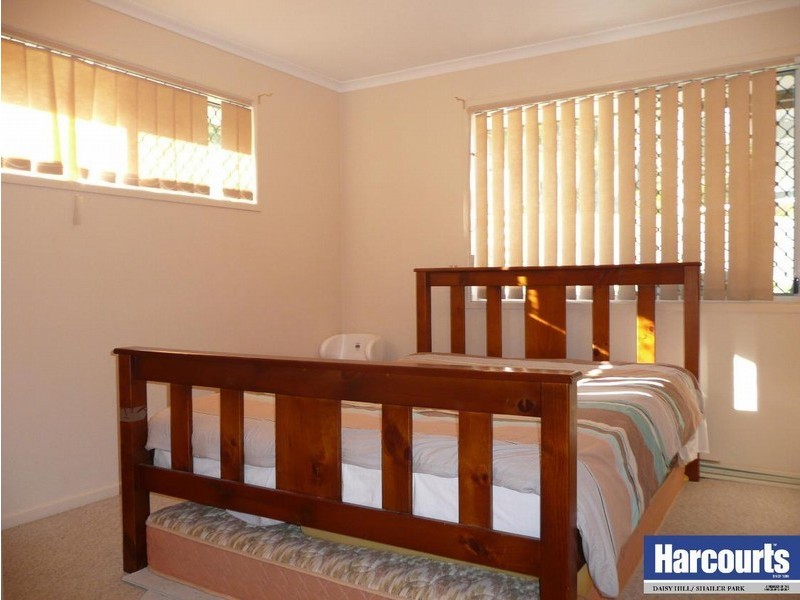 16 Pelewan Court, Tanah Merah QLD 4128