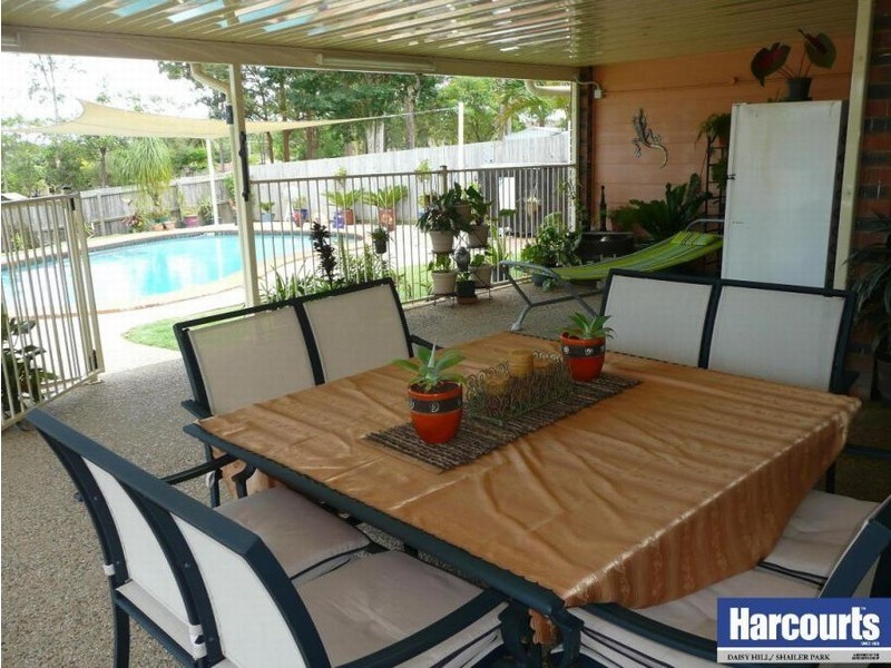 34 Gamenya Drive, Springwood QLD 4127