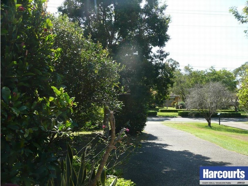 36 Parkway Road, Daisy Hill QLD 4127