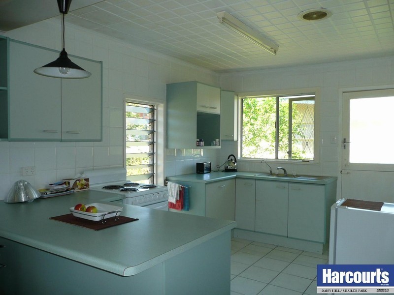 38 Roseland Avenue, Rochedale South QLD 4123