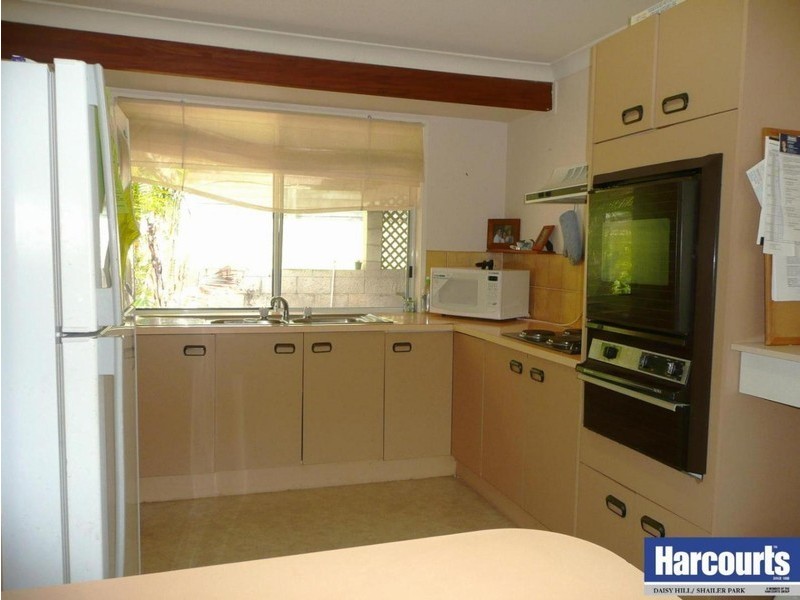 6 Bera Court, Shailer Park QLD 4128