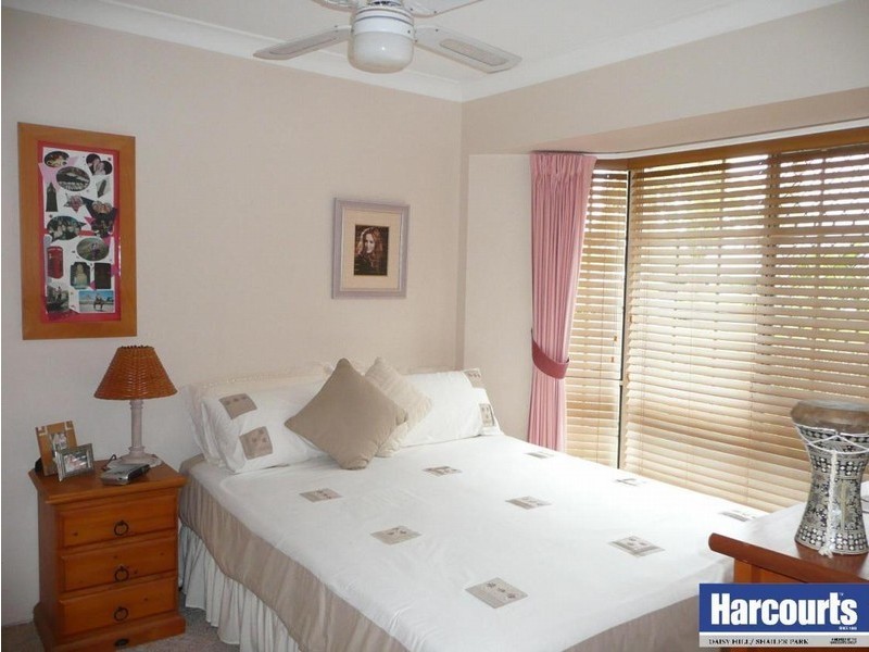 12 Tekam Crescent, Tanah Merah QLD 4128