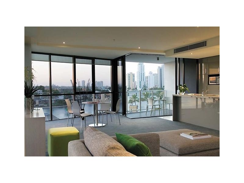 1702/4 Wahronga Place, Surfers Paradise QLD 4217