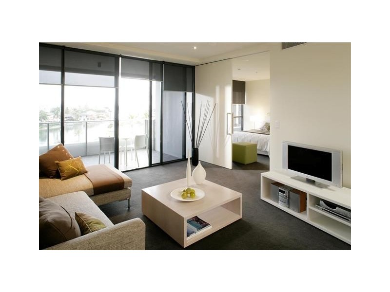 1702/4 Wahronga Place, Surfers Paradise QLD 4217