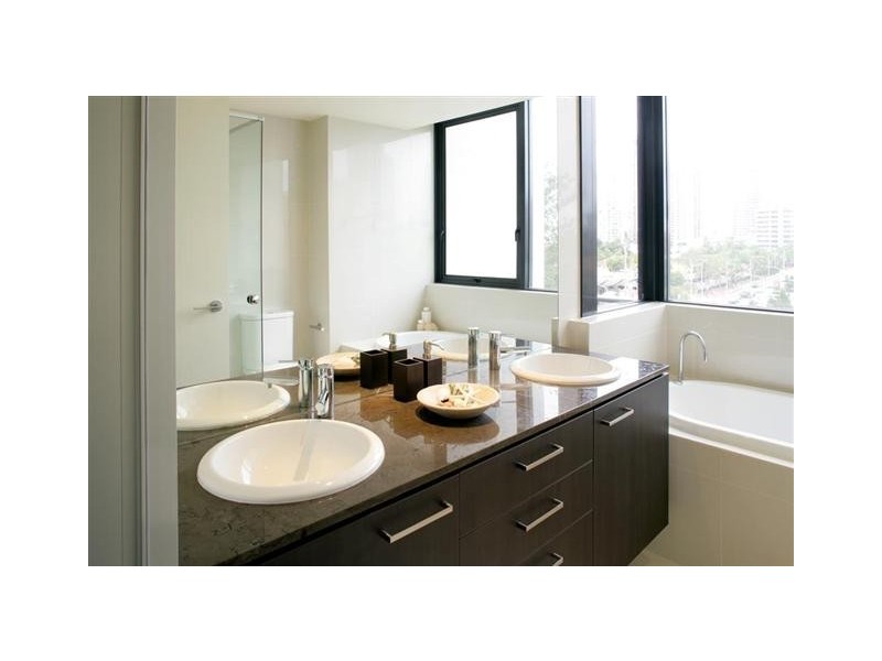 1702/4 Wahronga Place, Surfers Paradise QLD 4217