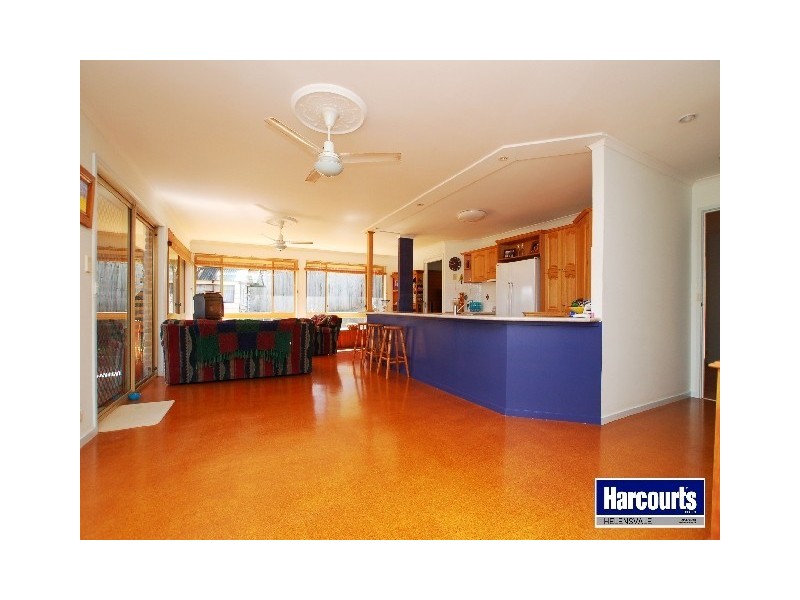 8 Katoomba Court, Helensvale QLD 4212
