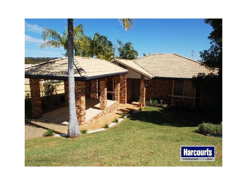 8 Katoomba Court, Helensvale QLD 4212