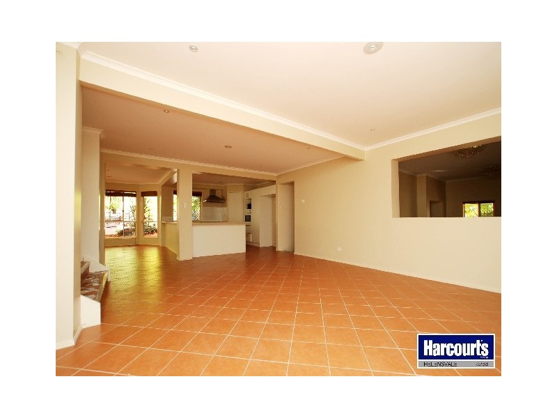 26 Polynesia Avenue, Pacific Pines QLD 4211