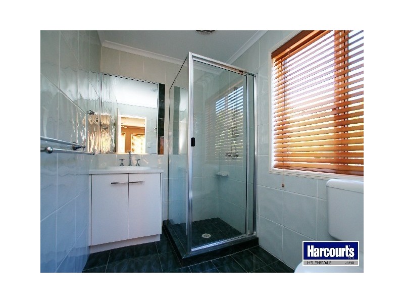 26 Polynesia Avenue, Pacific Pines QLD 4211