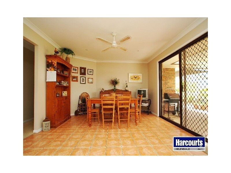 11 Otford Place, Helensvale QLD 4212